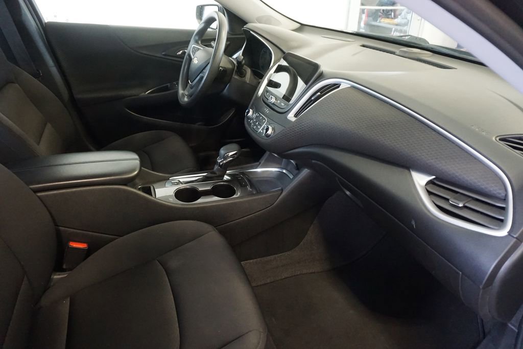 Used 2023 Chevrolet Malibu LT w/ Driver Confidence Package FWD image 22
