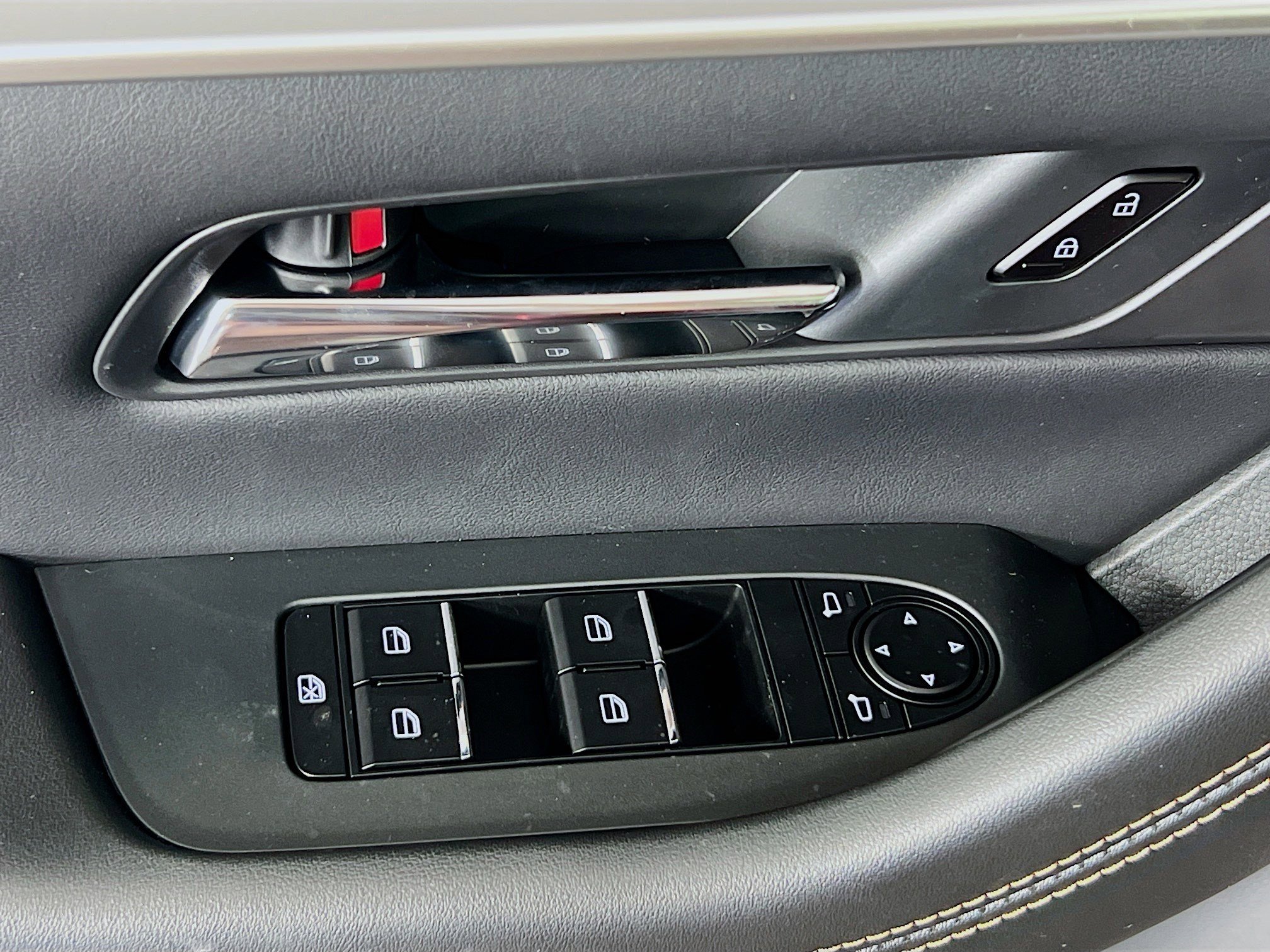 New 2025 MAZDA CX-70 Plug-In Hybrid w/ Premium Pkg image 21