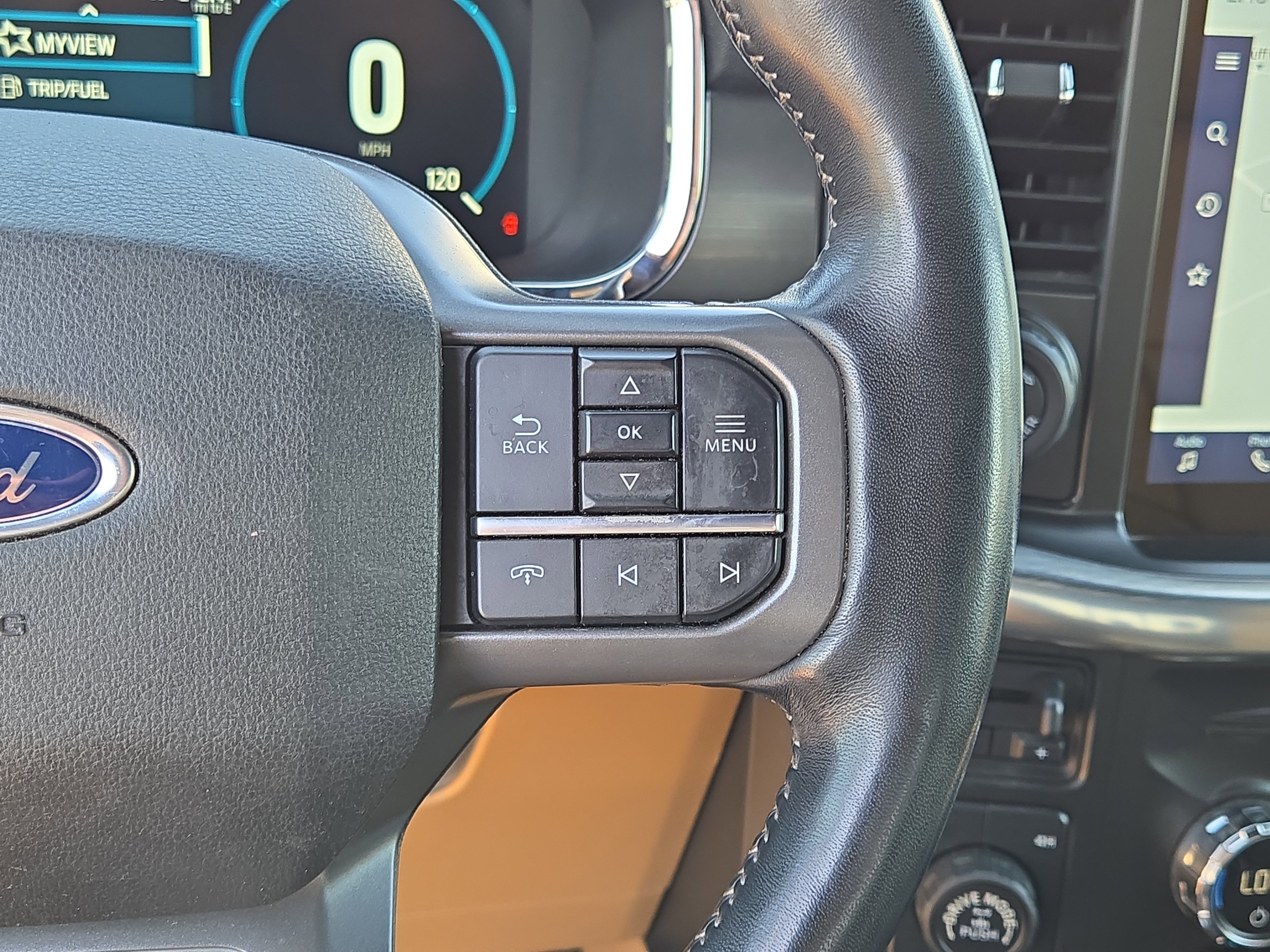 Used 2021 Ford F150 Lariat w/ Equipment Group 502A High AWD/4WD image 27