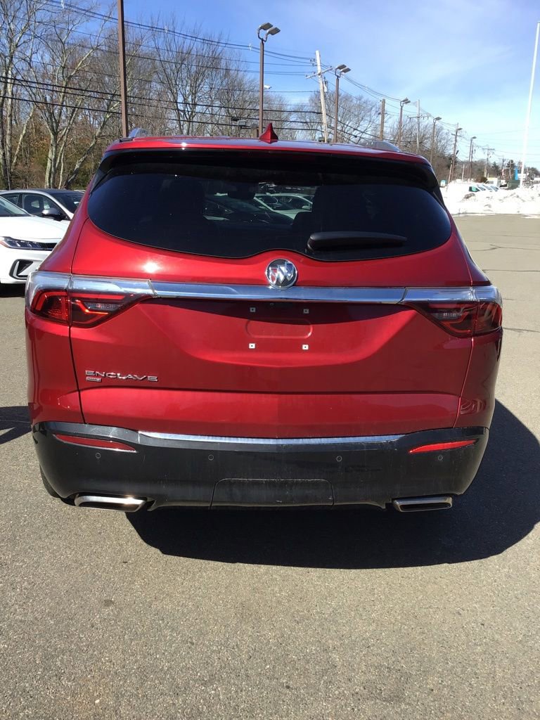 Used 2024 Buick Enclave Premium image 3
