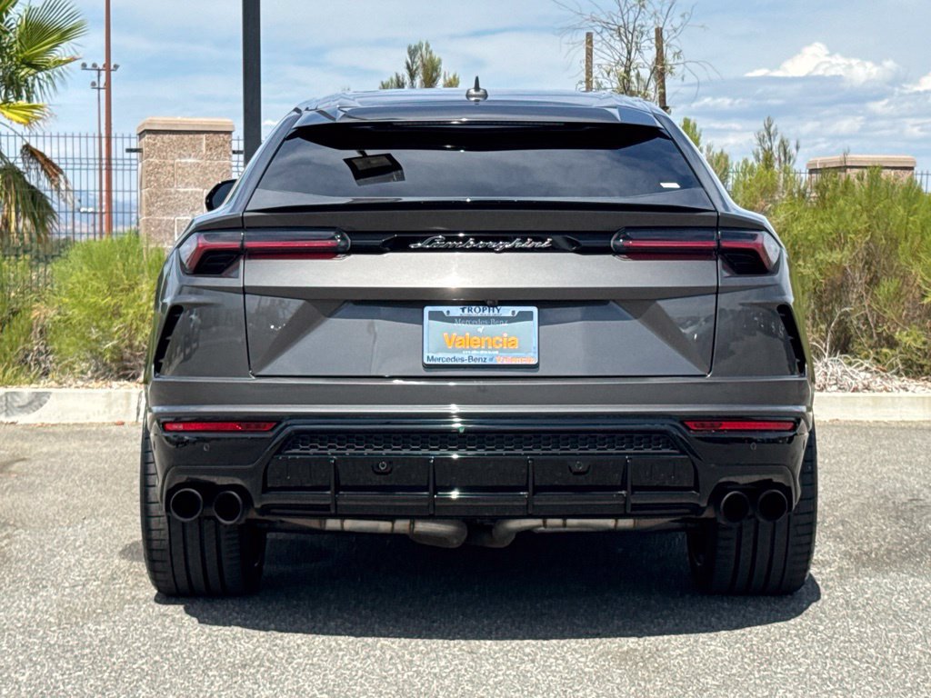 Used 2021 Lamborghini Urus AWD/4WD image 10