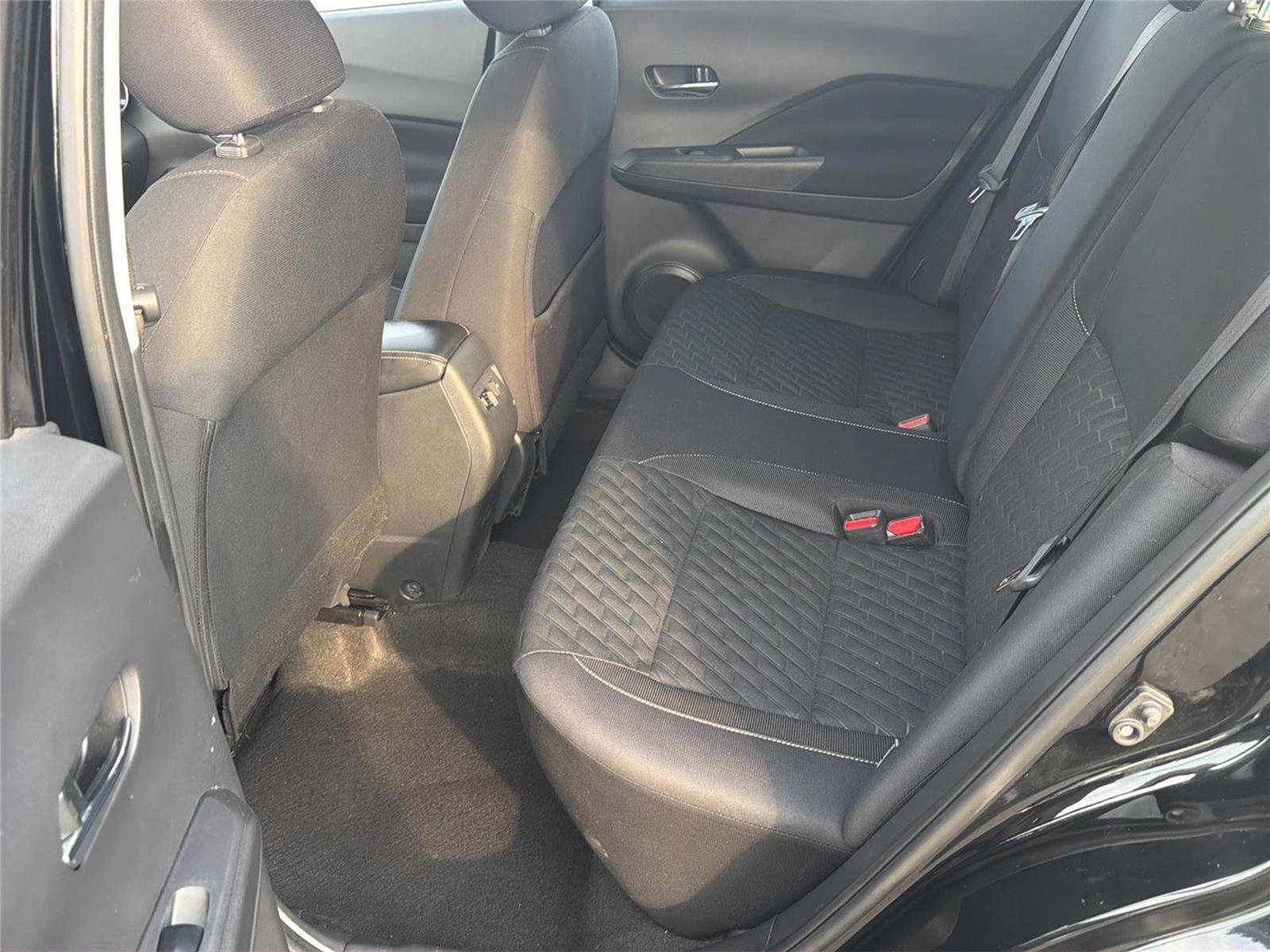 Used 2022 Nissan Kicks SV FWD image 19