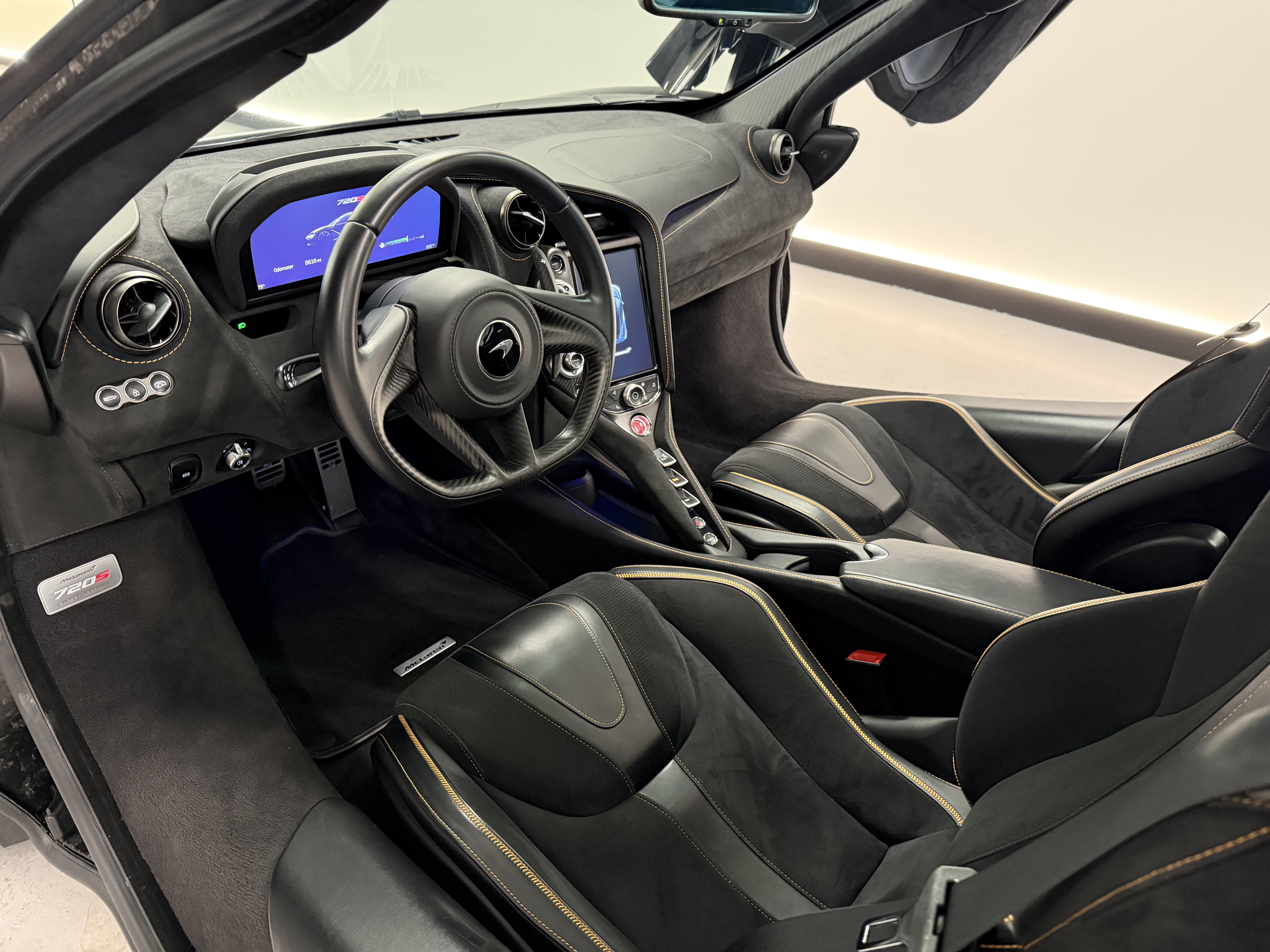 Used 2020 McLaren 720S Performance RWD image 13