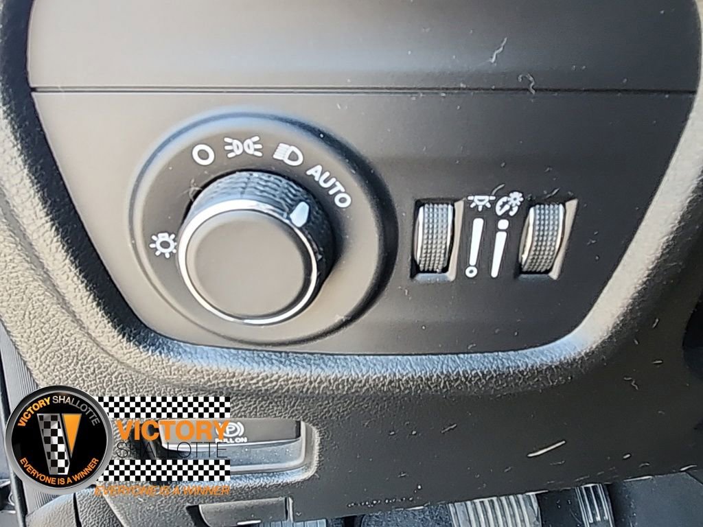 Used 2023 Jeep Grand Cherokee Altitude image 15