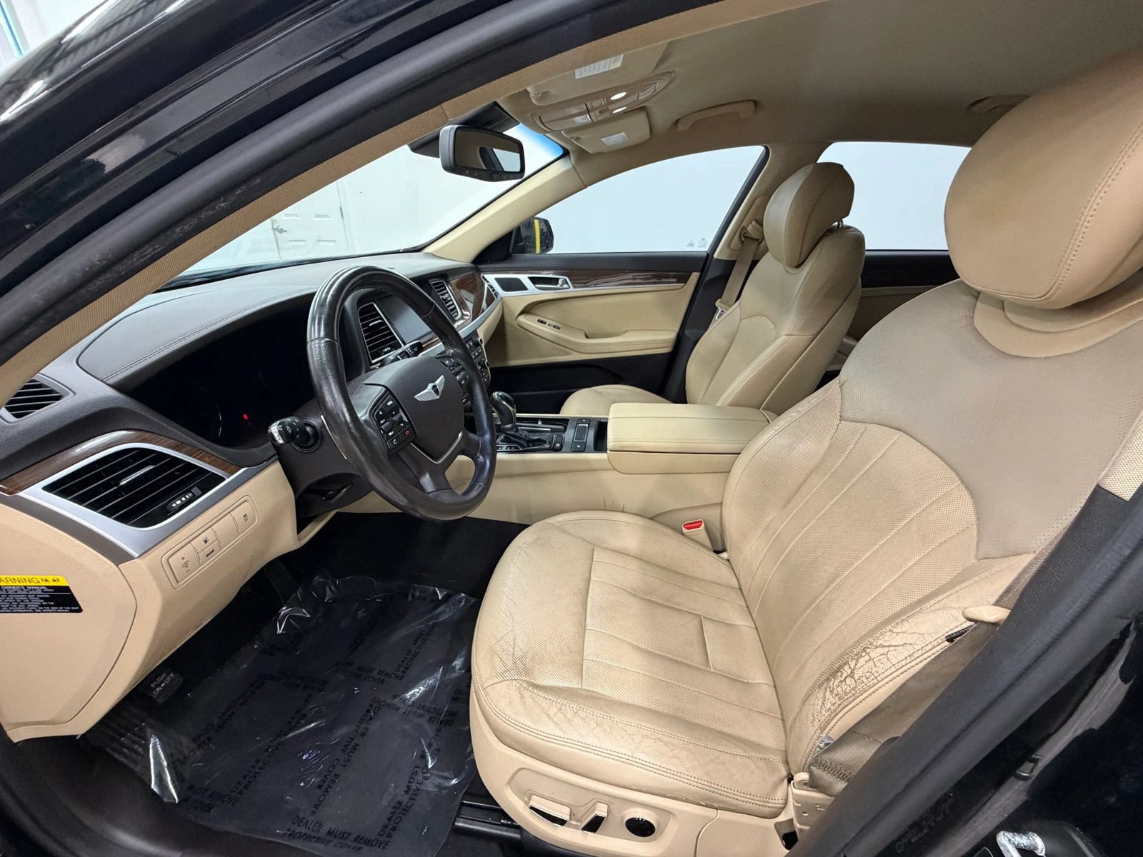 Used 2016 Hyundai Genesis 3.8 RWD image 14