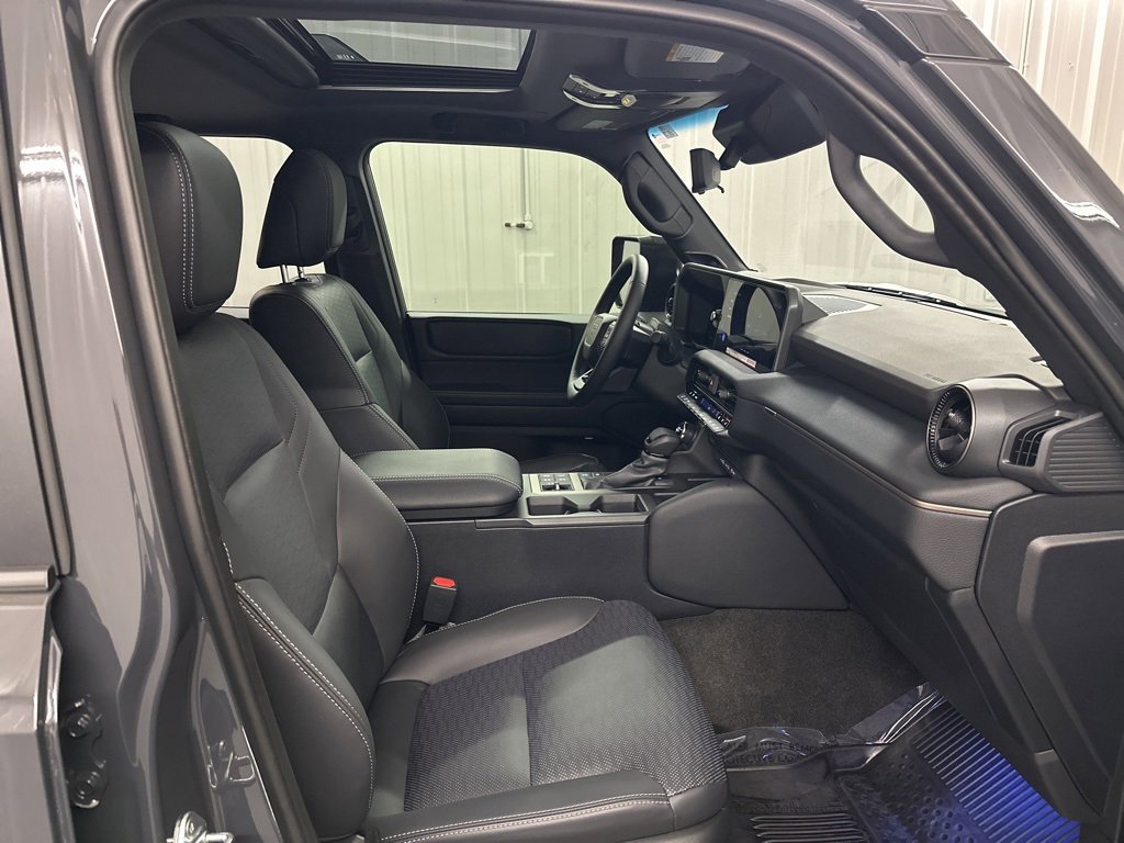 Used 2026 Toyota Land Cruiser image 39