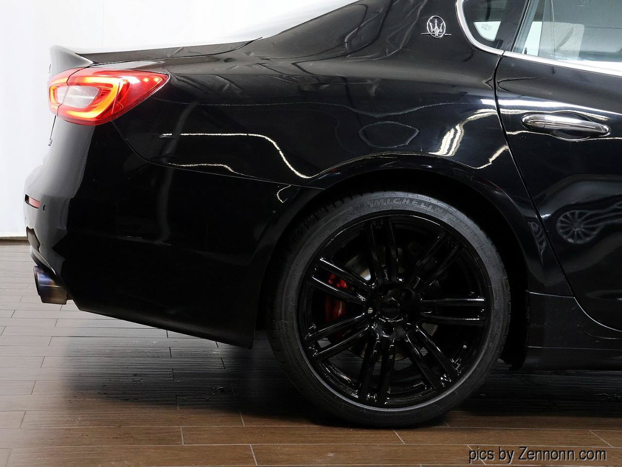 Used 2018 Maserati Quattroporte S Q4 AWD/4WD image 14