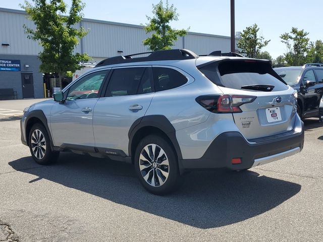 Certified 2025 Subaru Outback Limited AWD/4WD image 5