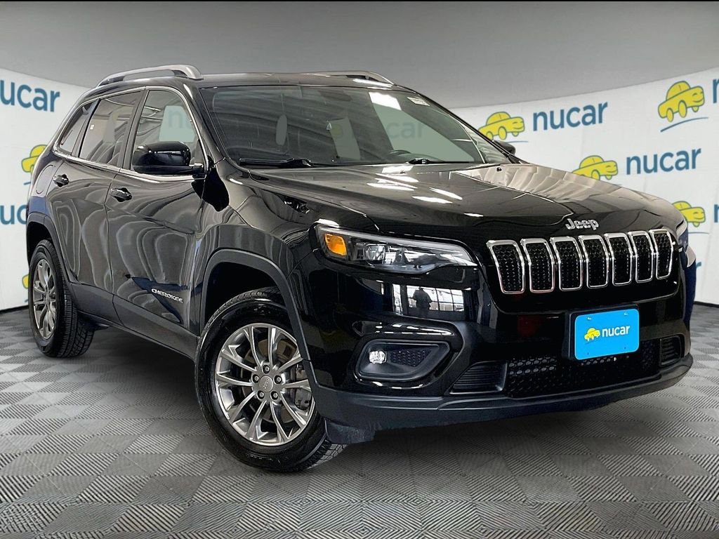 Used 2019 Jeep Cherokee Latitude Plus w/ Comfort/Convenience Group AWD/4WD image 1