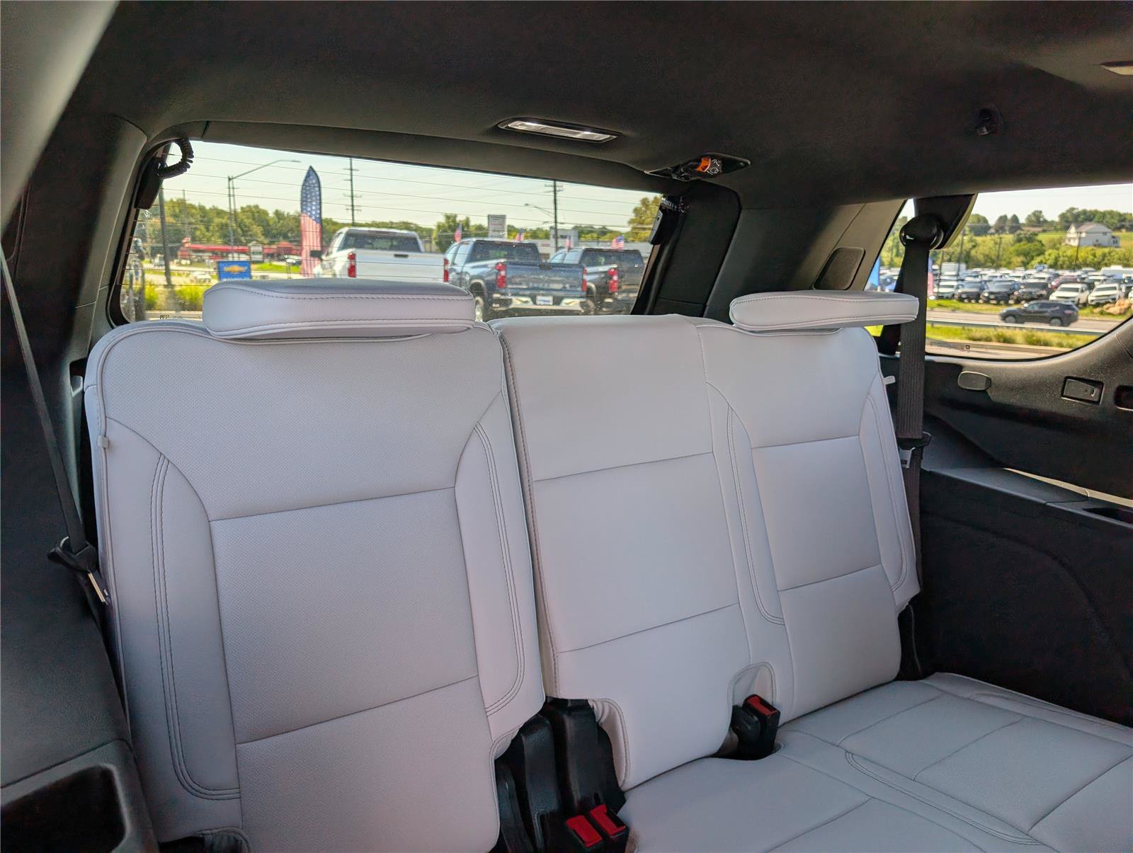New 2026 Chevrolet Tahoe Premier w/ Sun And Tow Package AWD/4WD image 9