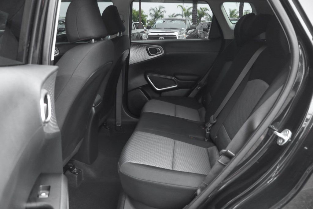 Used 2024 Kia Soul LX w/ Option Group 015 image 35