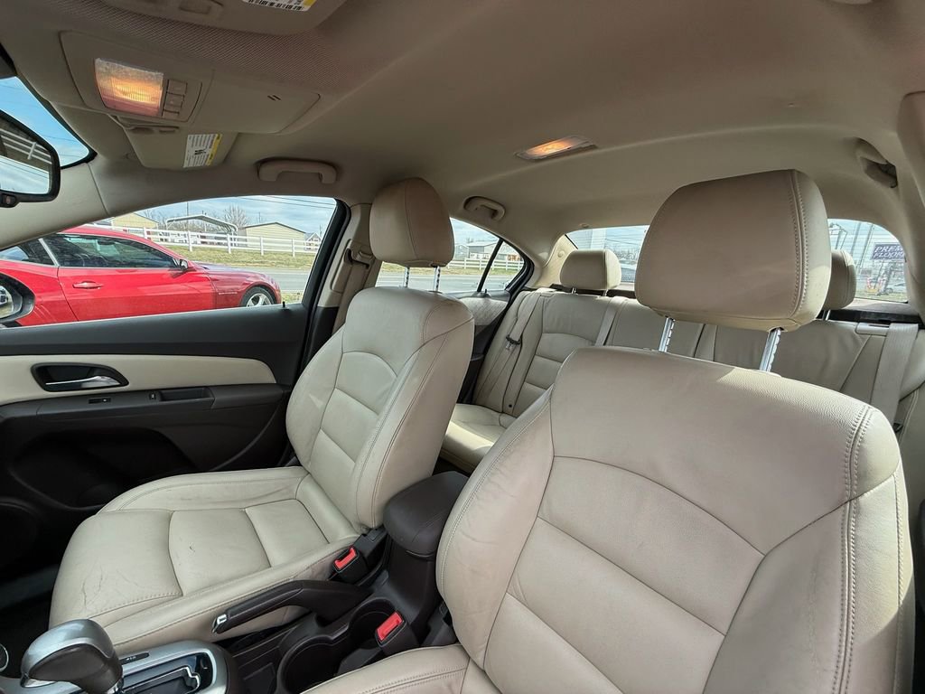 Used 2015 Chevrolet Cruze LT image 12