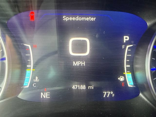 Used 2025 Chrysler Pacifica Limited FWD image 13