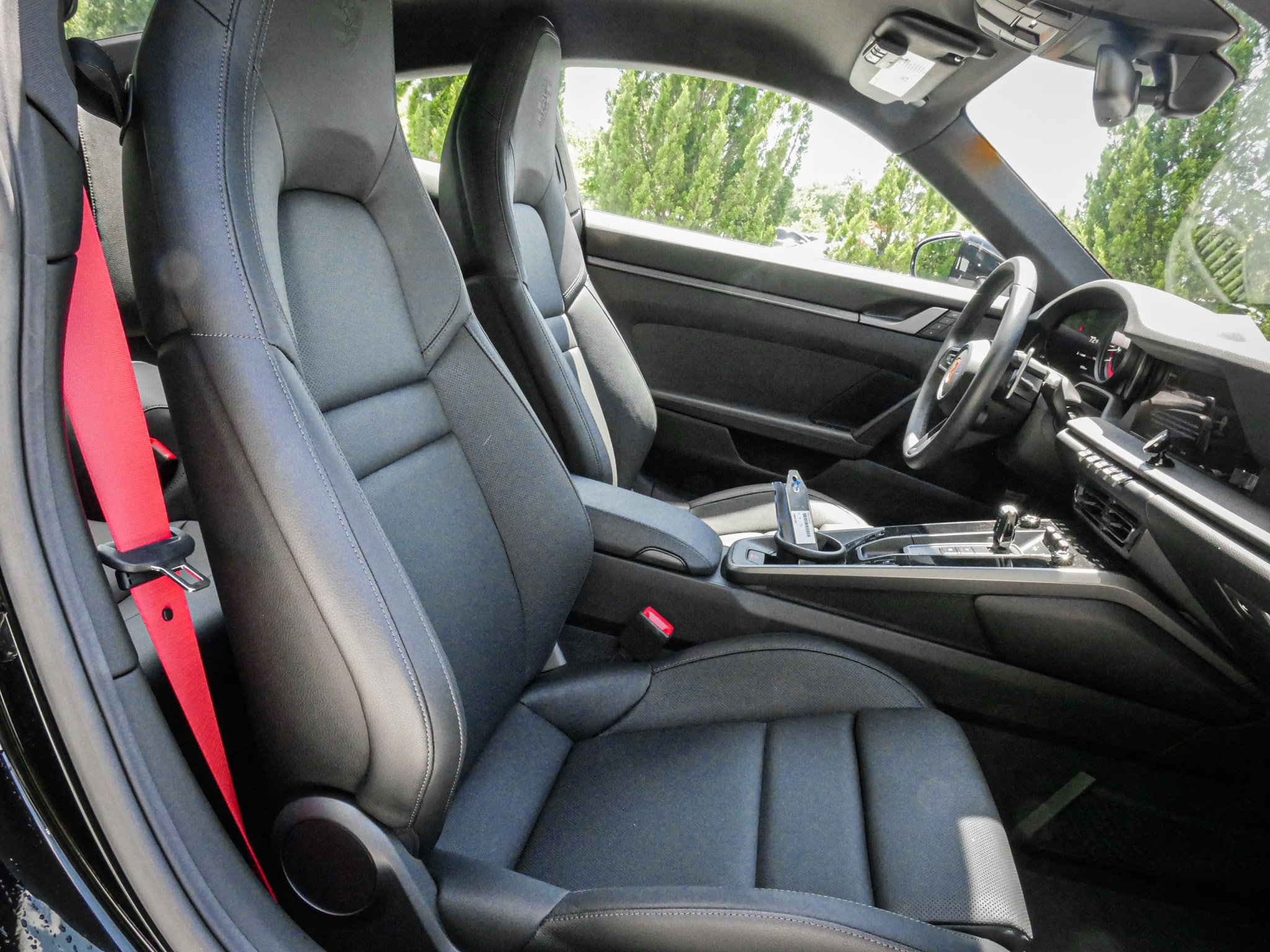 Used 2024 Porsche 911 Carrera RWD image 32