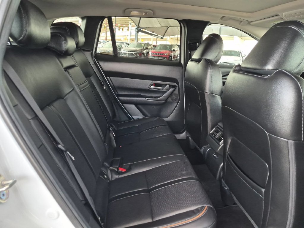 Used 2026 MAZDA CX-50 AWD 2.5 S w/ Premium Package image 30