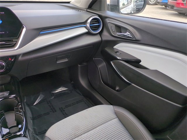 Certified 2025 Chevrolet Trax LT image 18