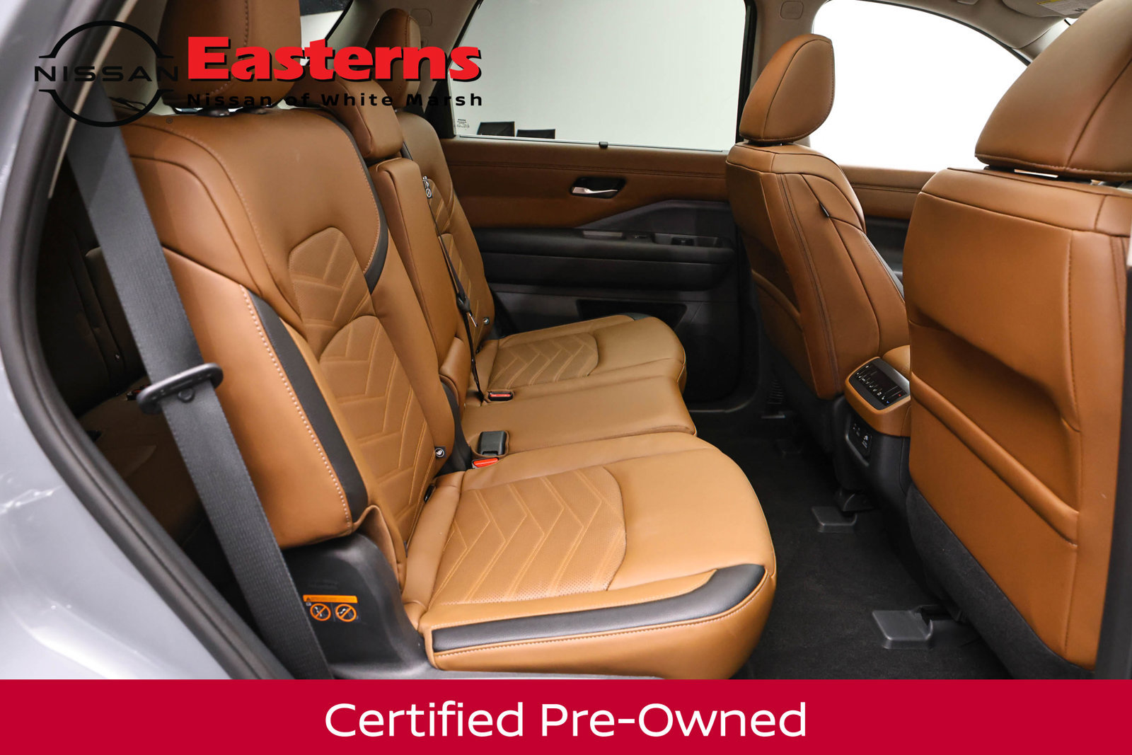 Used 2023 Nissan Pathfinder Platinum w/ Cargo Package AWD/4WD image 23