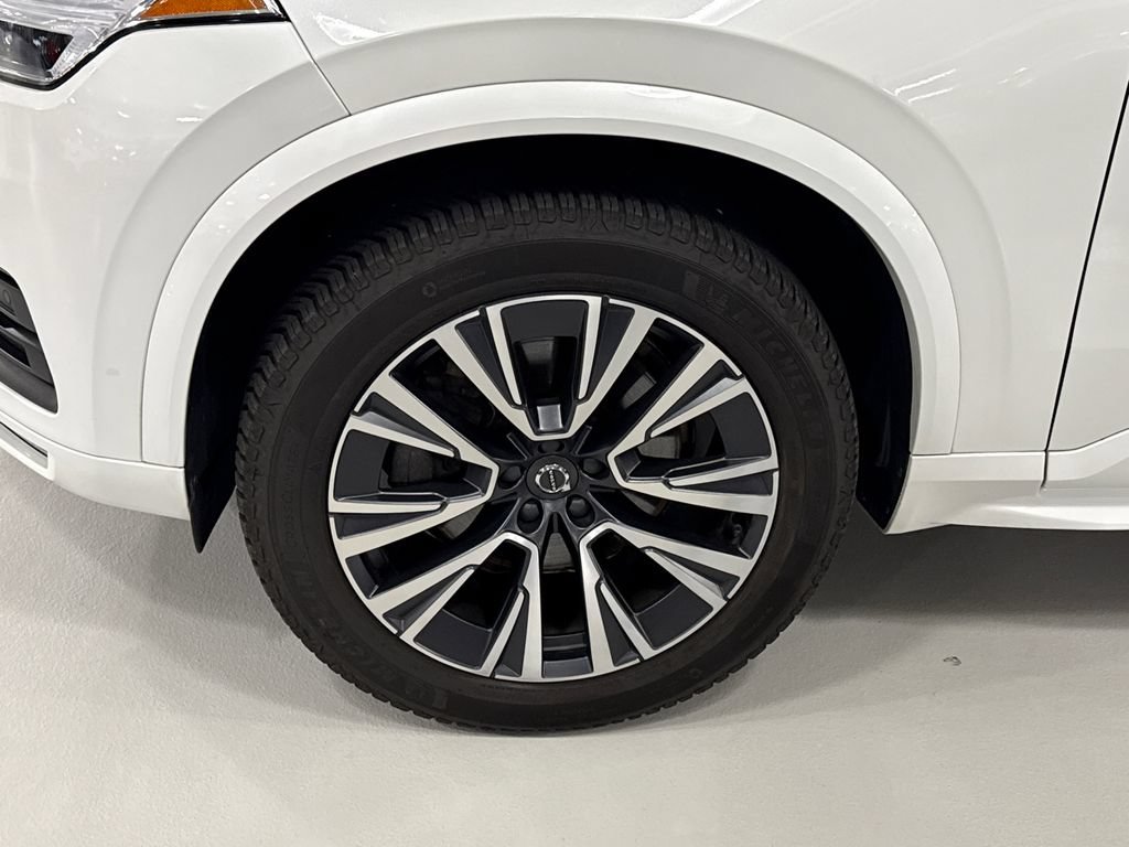 Used 2022 Volvo XC90 T5 Momentum w/ Climate Package AWD/4WD image 8