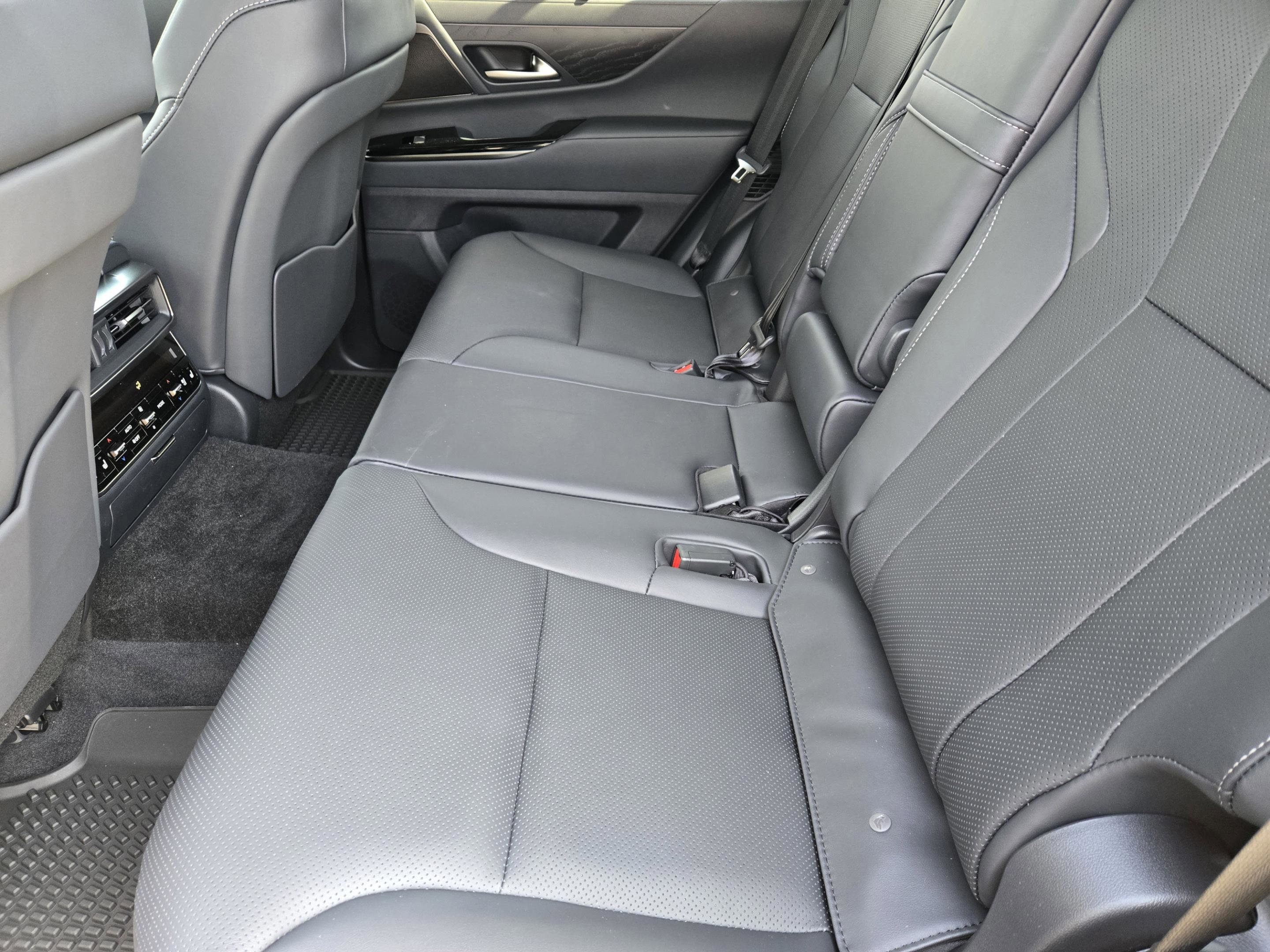 New 2026 Lexus LX 700h Luxury AWD/4WD image 20