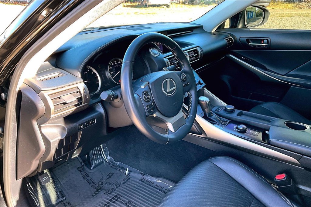 Used 2014 Lexus IS 250 w/ Premium Package RWD image 18