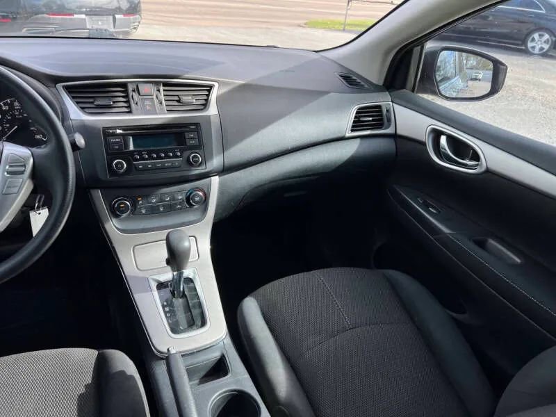 Used 2015 Nissan Sentra S image 16