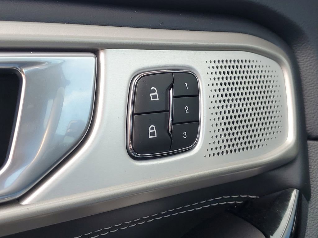 Used 2023 Ford Explorer ST w/ Equipment Group 401A image 19