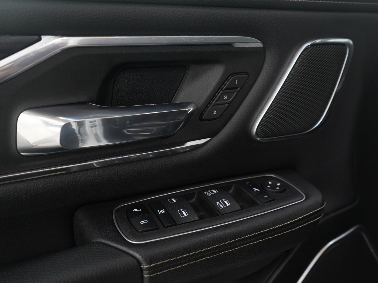 Used 2023 RAM 1500 Laramie image 21