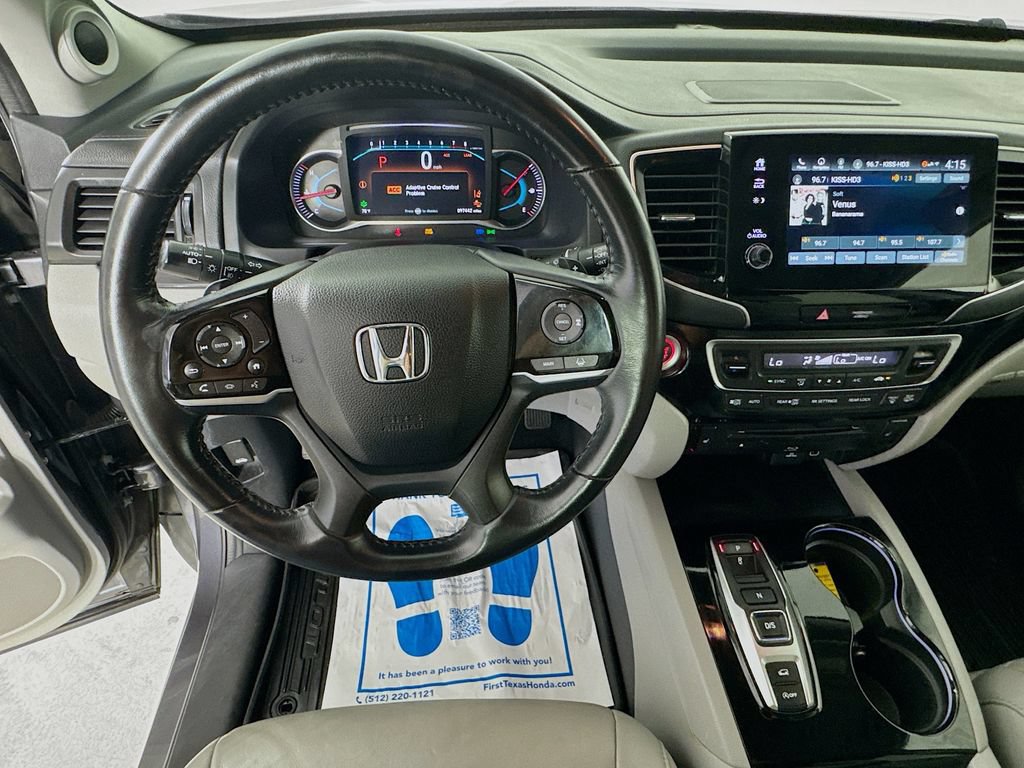 Used 2022 Honda Pilot Touring image 14