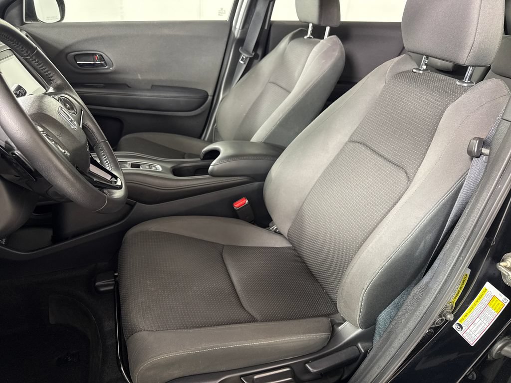 Used 2019 Honda HR-V Sport image 10