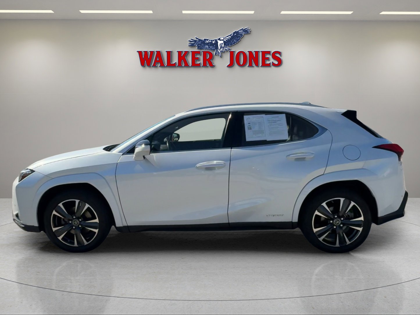 Used 2022 Lexus UX 250h w/ Accessory Package (Z1) image 6