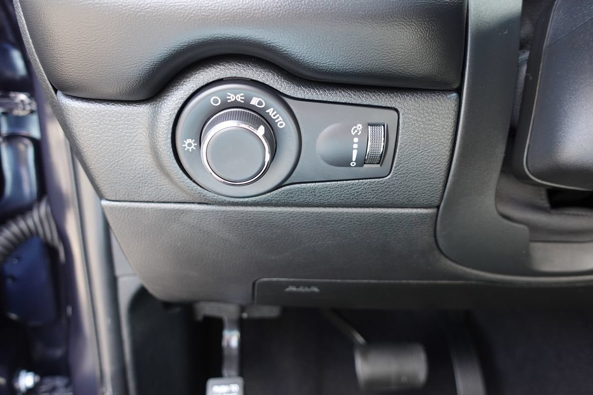 Used 2025 Dodge Durango GT w/ Blacktop Package AWD/4WD image 57