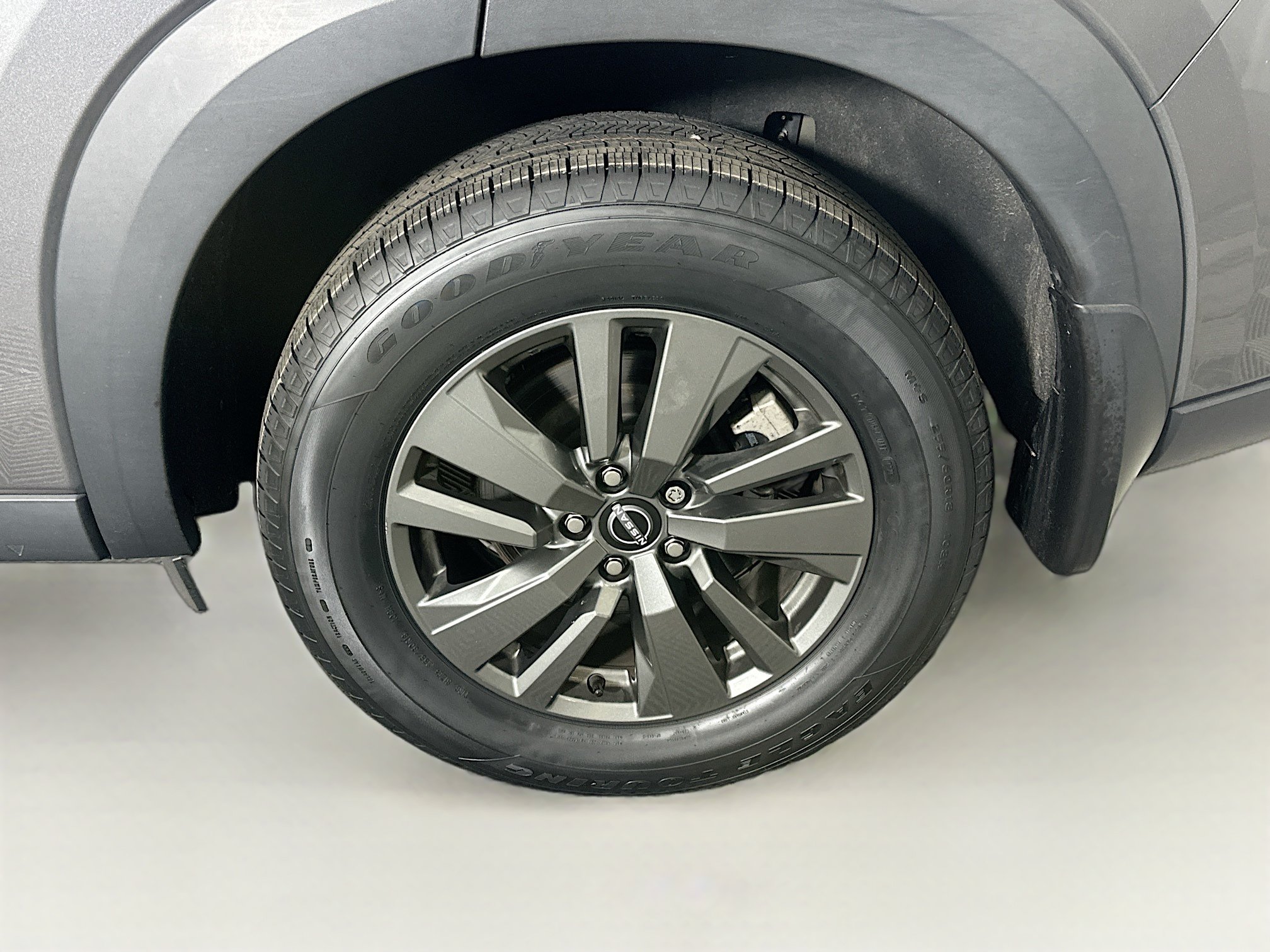 Used 2024 Nissan Pathfinder SV w/ SV Premium Package AWD/4WD image 11