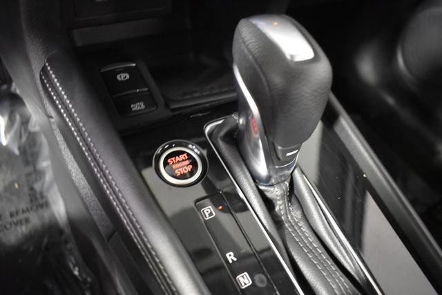 Used 2022 Nissan Kicks SR FWD image 16