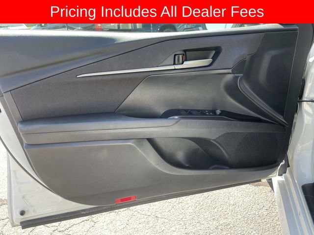 Used 2025 Toyota Camry LE FWD image 18