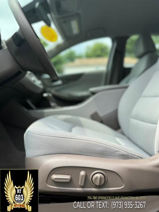 Used 2020 Chevrolet Malibu LT image 21