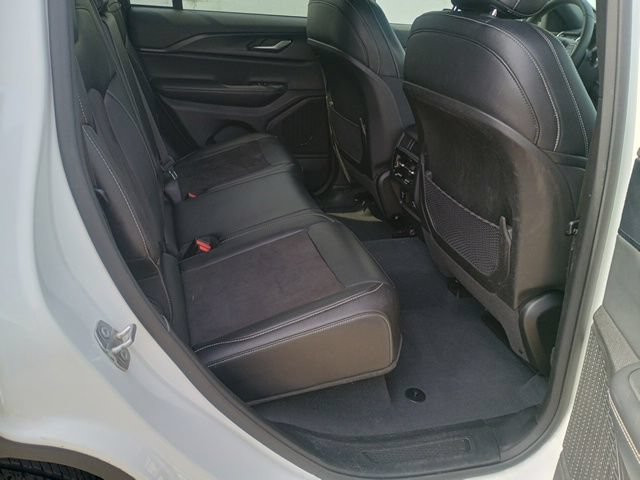 Certified 2023 Jeep Grand Cherokee Altitude AWD/4WD image 18