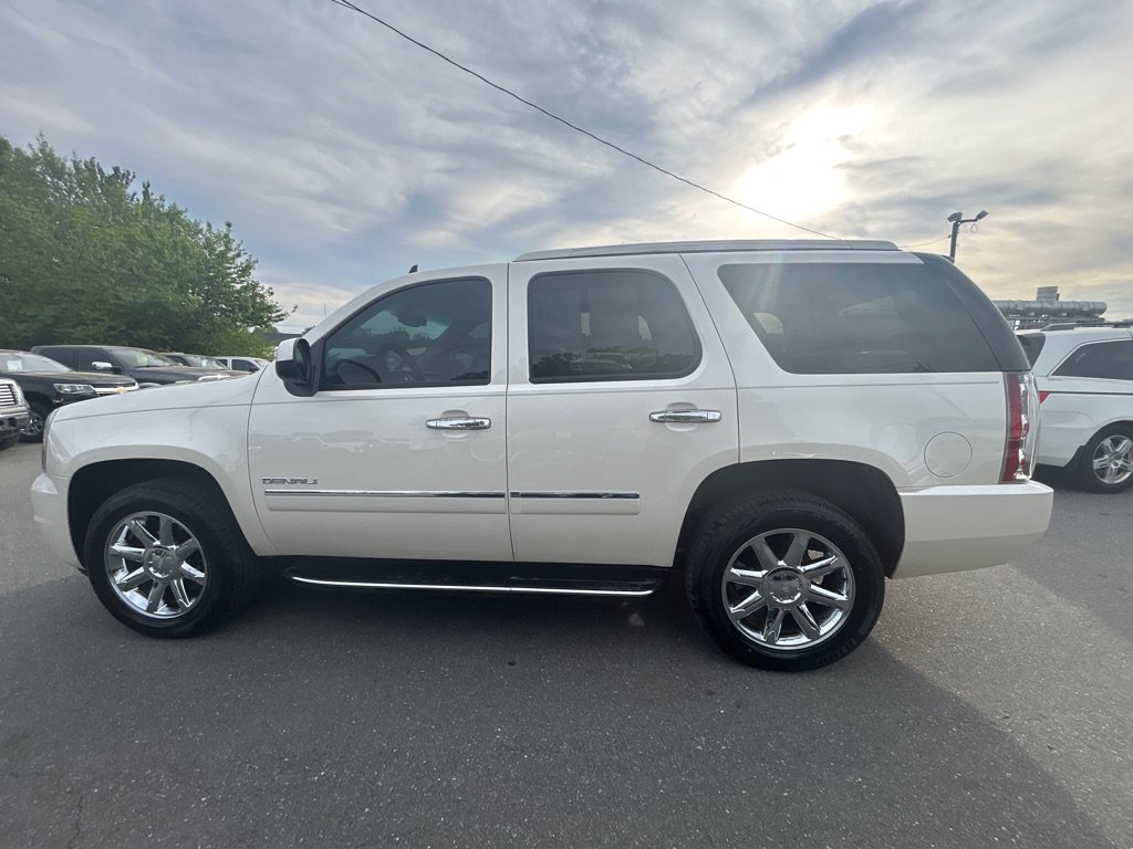 Used 2014 GMC Yukon Denali AWD/4WD image 8