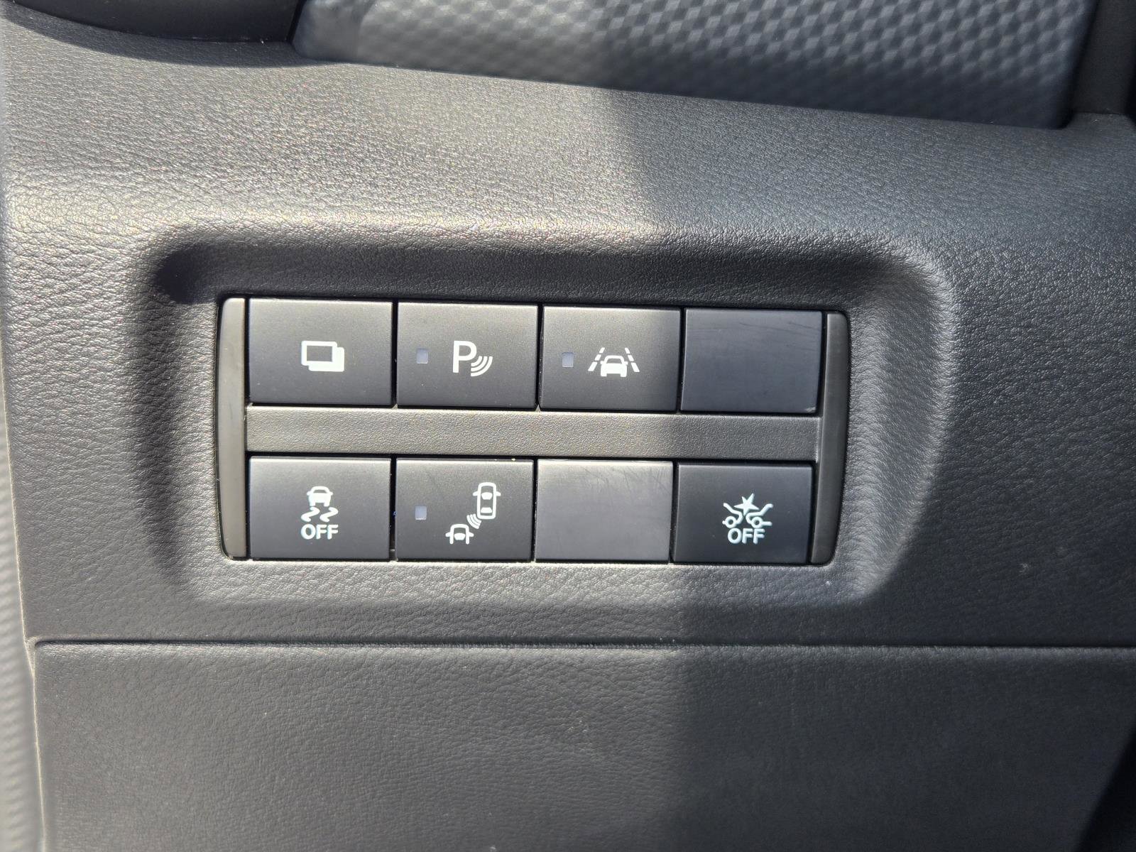 Used 2021 Nissan Kicks S FWD image 18