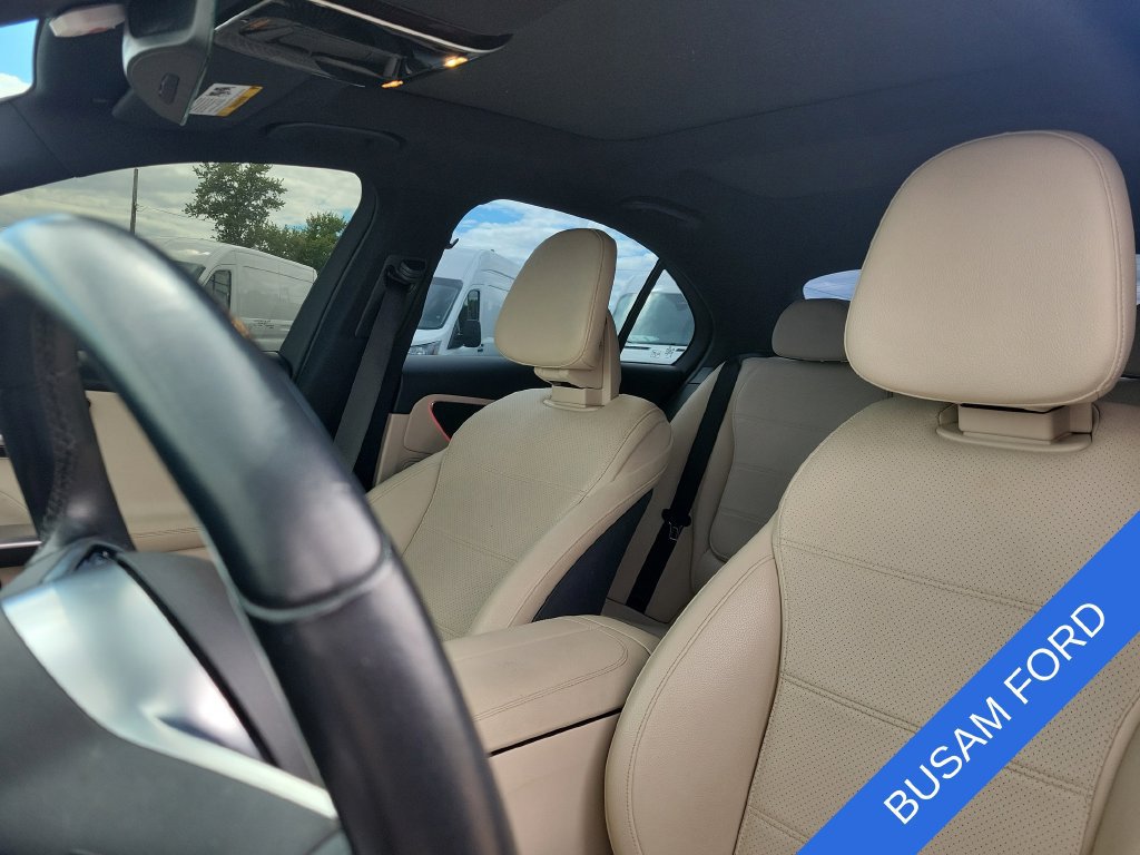 Used 2023 Mercedes-Benz C 300 4MATIC Sedan image 9