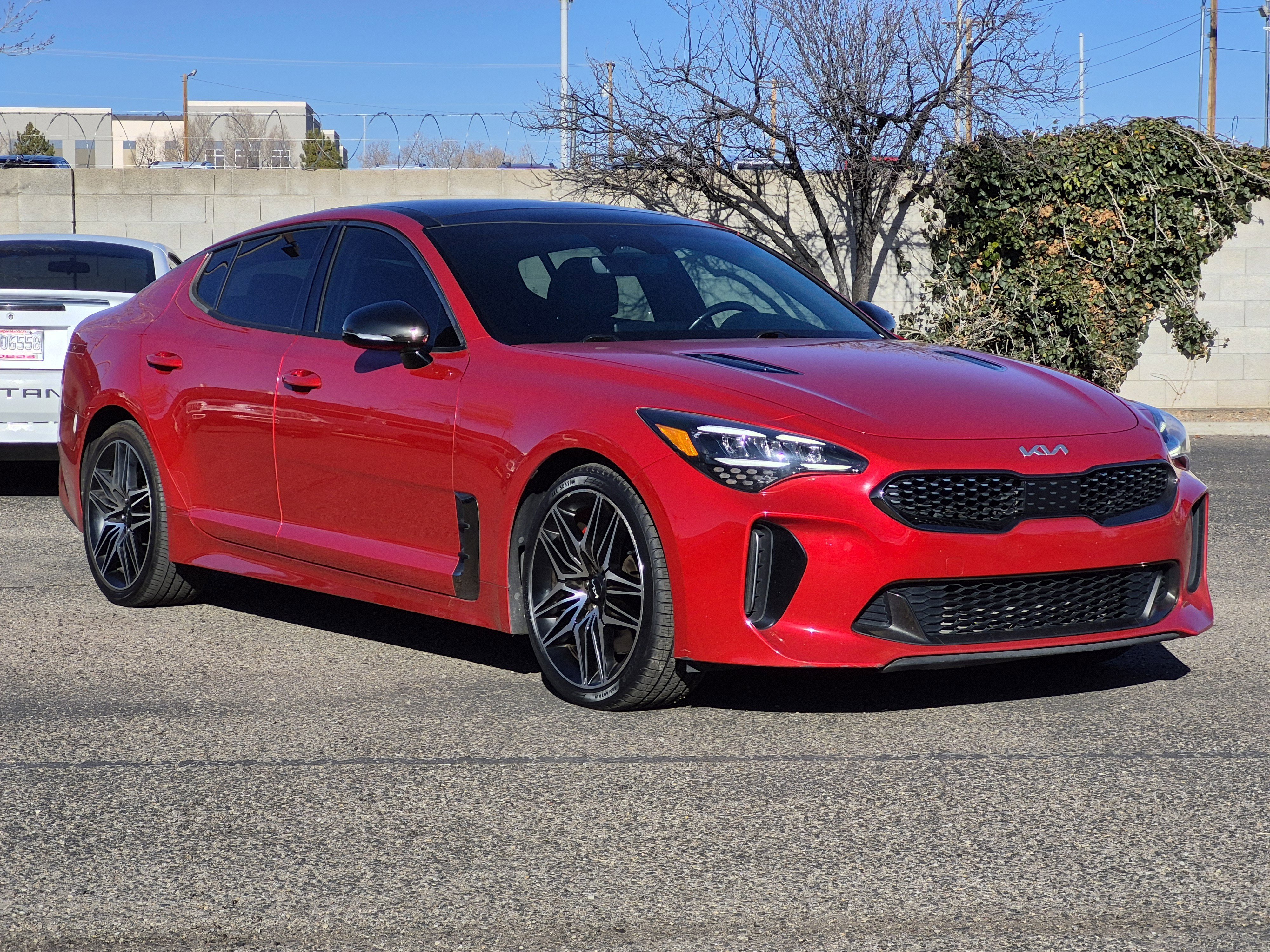 Used 2022 Kia Stinger GT1 image 3