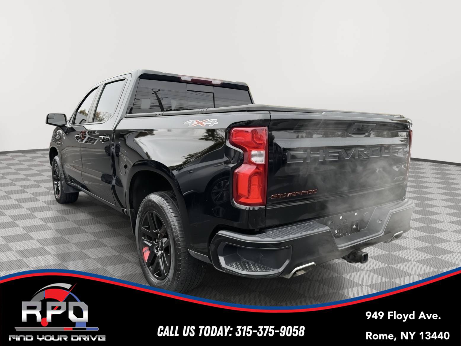 Used 2023 Chevrolet Silverado 1500 RST AWD/4WD image 3
