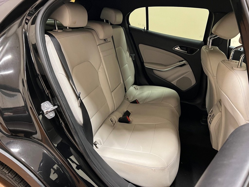 Used 2020 Mercedes-Benz GLA 250 image 30