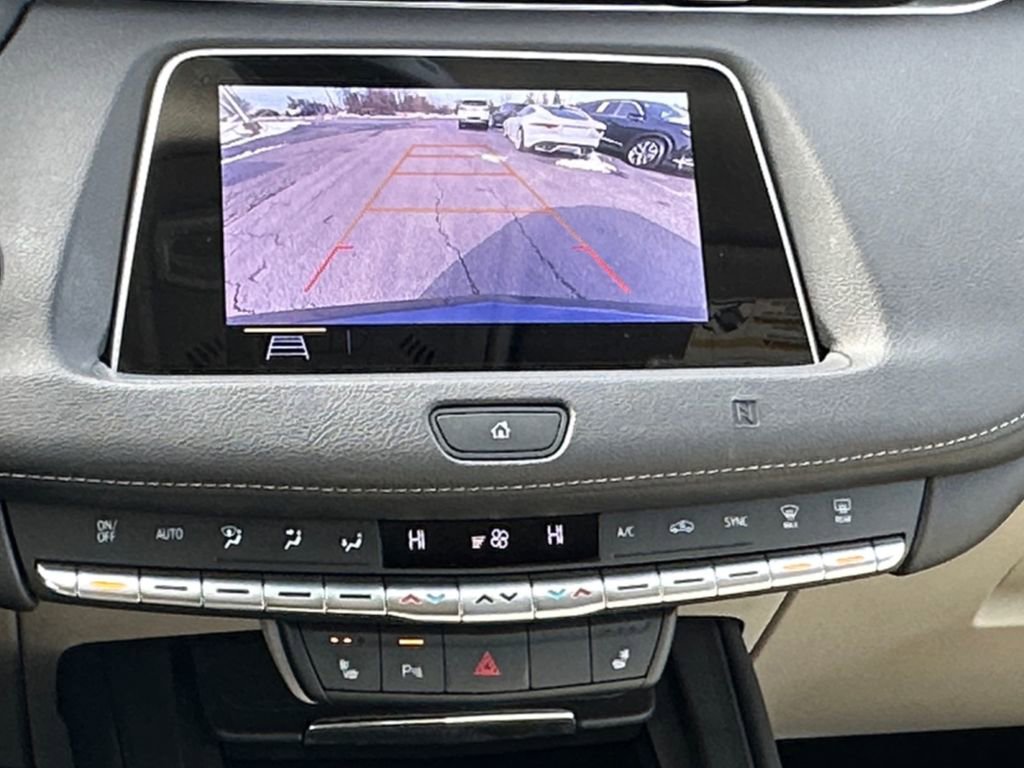 Used 2019 Cadillac XT4 Luxury w/ Cold Weather Package image 16