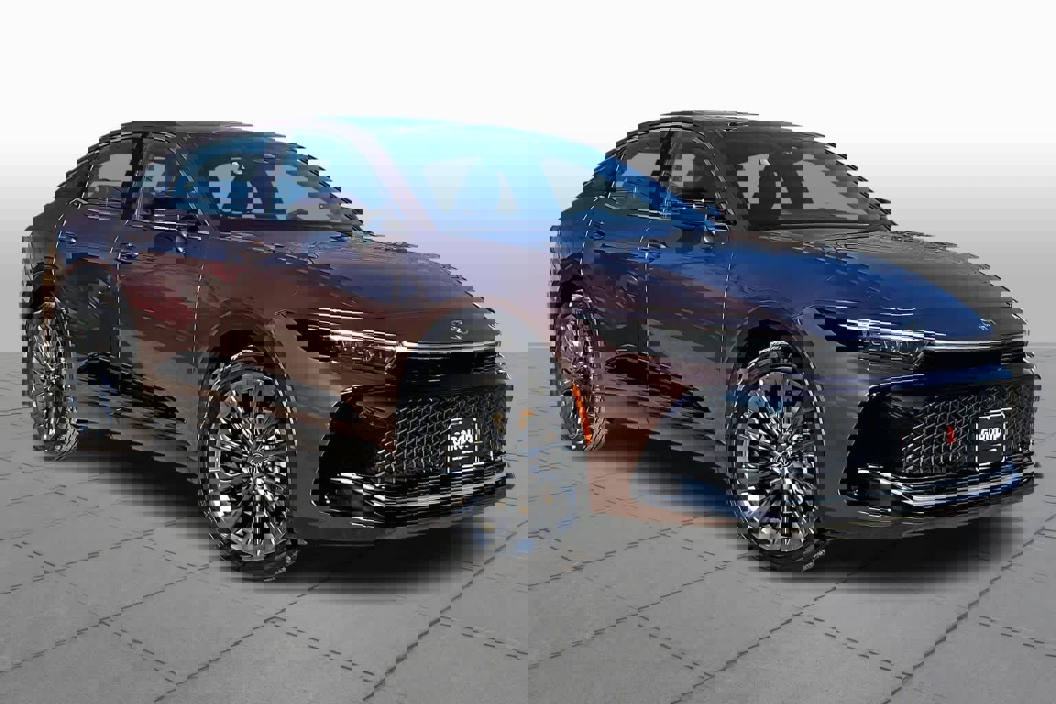 Used 2026 Toyota Crown Limited w/ Advanced Technology Package image 3