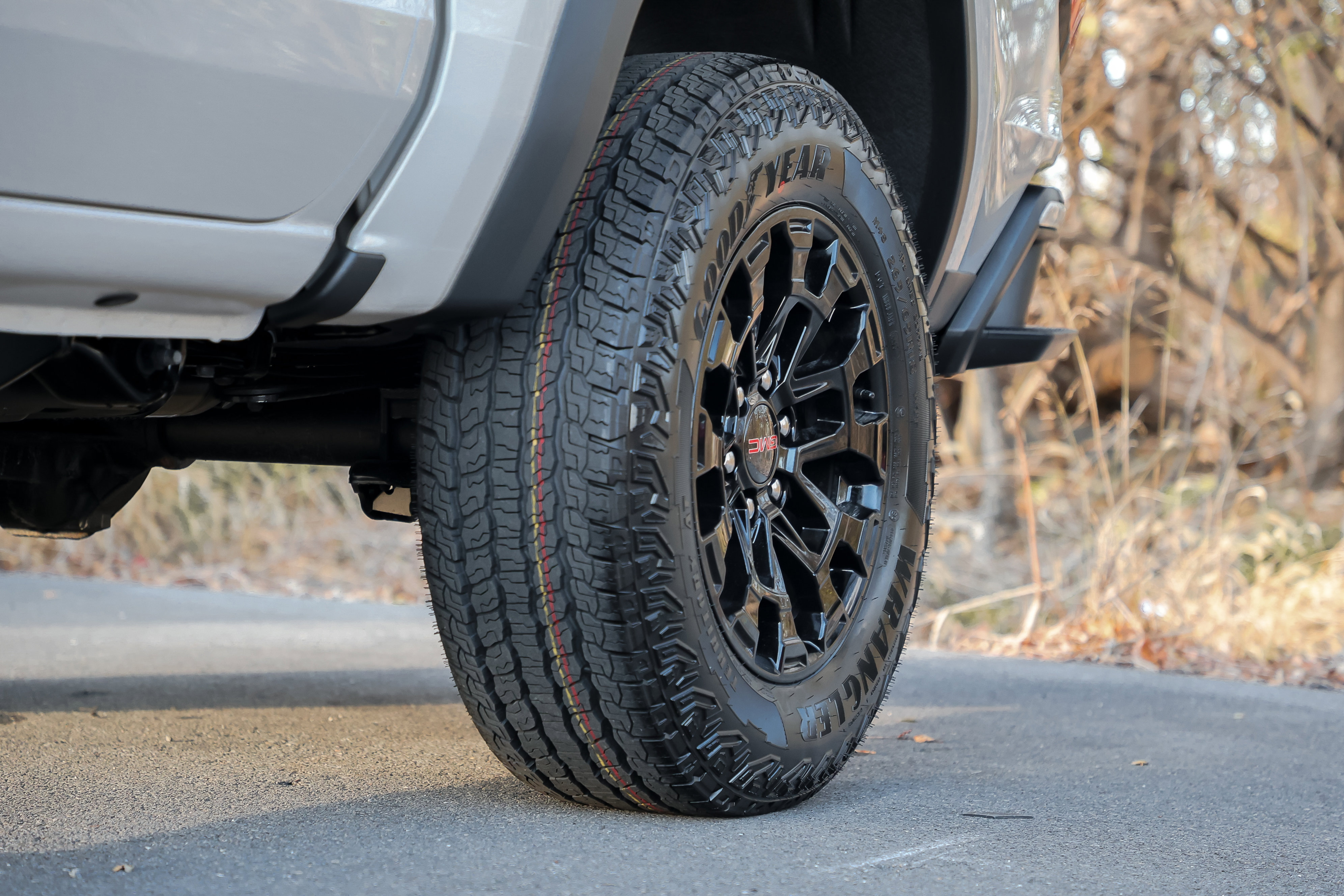 New 2026 GMC Canyon Elevation w/ Convenience Package image 4