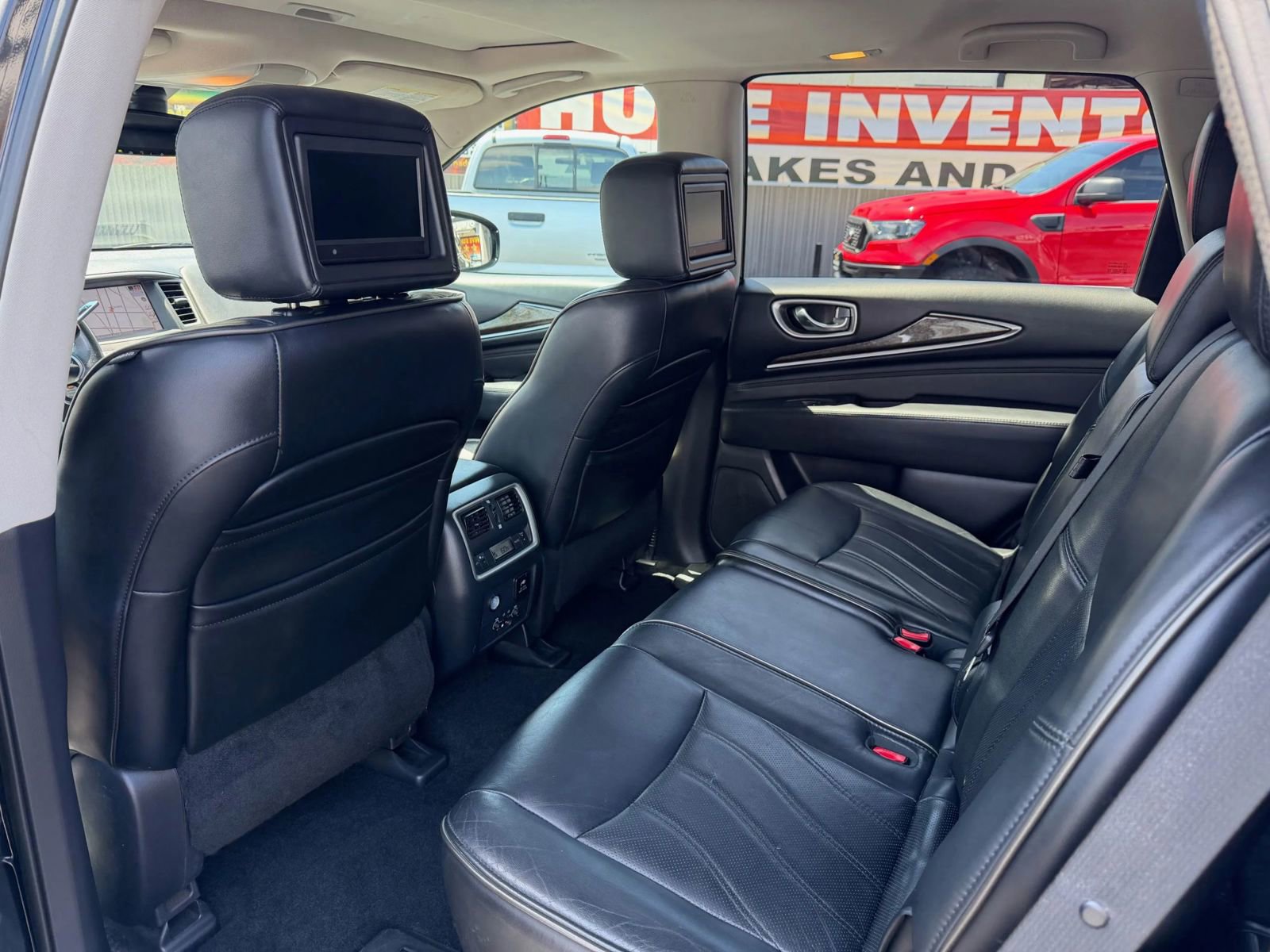 Used 2014 INFINITI QX60 FWD w/ Premium Plus Package image 8