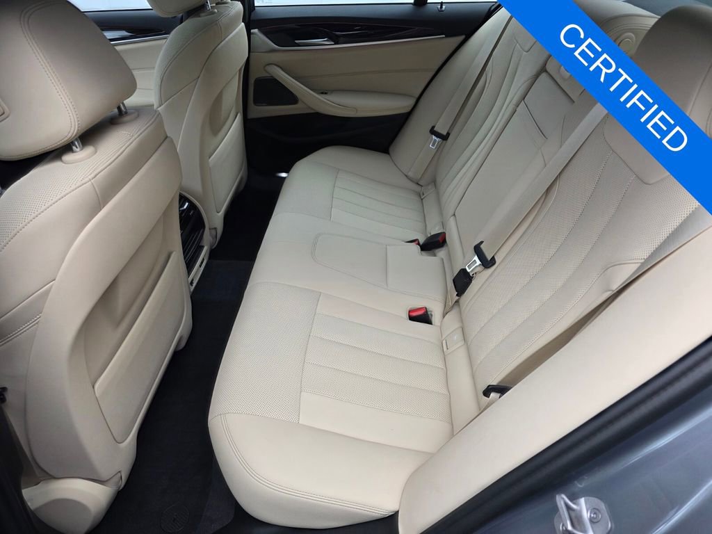 Used 2023 BMW 530i w/ Premium Package image 14