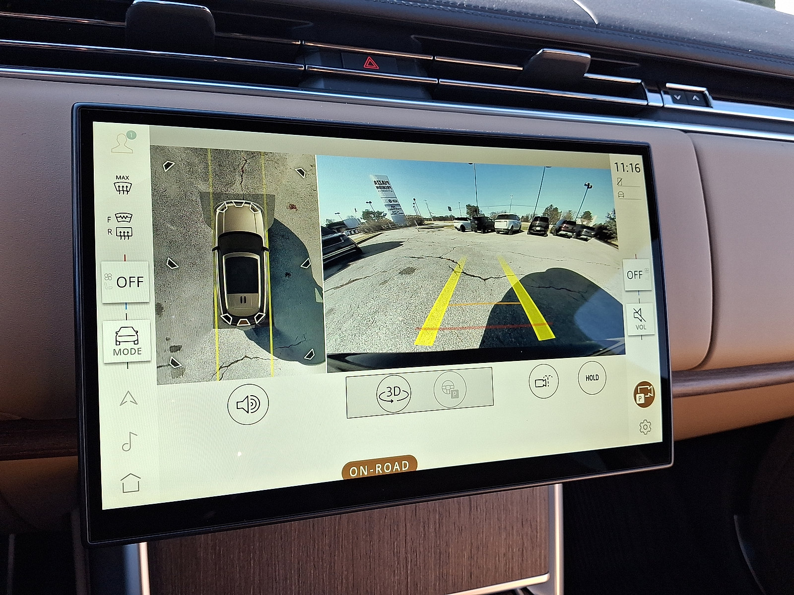 New 2026 Land Rover Range Rover SE image 9