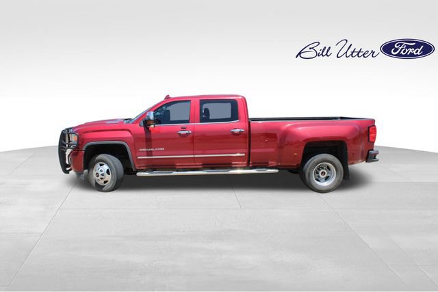 Used 2018 GMC Sierra 3500 Denali w/ Duramax Plus Package AWD/4WD image 8