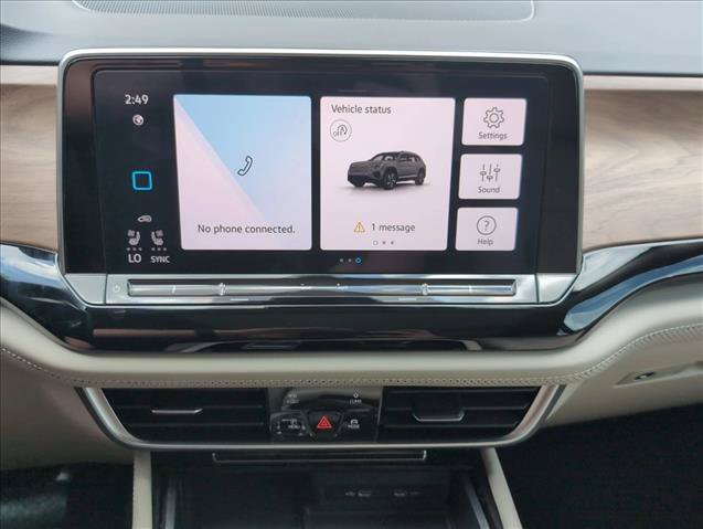 Used 2024 Volkswagen Atlas SE w/ Panoramic Sunroof Package FWD image 16